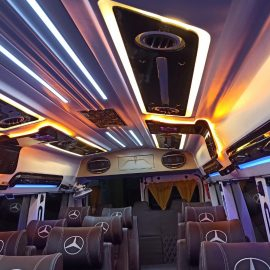 luxury tempo traveller in agra