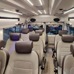 one by one tempo traveller in Agra