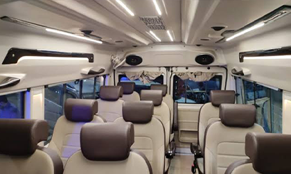 Luxury Tempo Traveller in Agra